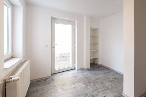 Eingang Wohnung EG Vorderhaus - 