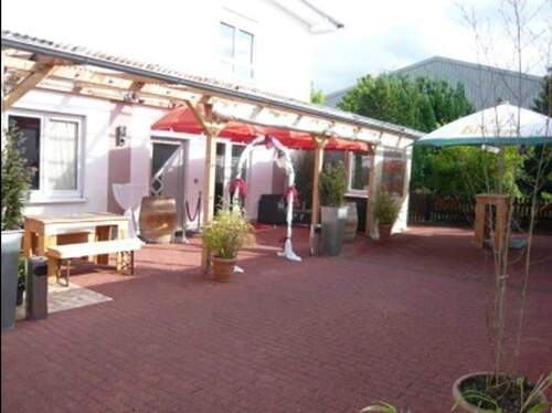 Aussenansicht - 1 Zimmer Mehrfamilienhaus, Wohnhaus in Fuldatal