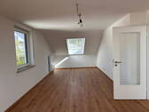 Großes Zimmer DG (Ri. Garten) - 