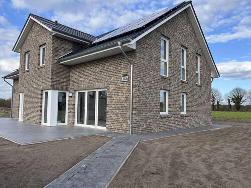 Ansicht Süd-West - 5 Zimmer Doppelhaushälfte zum Kaufen in Beverstedt