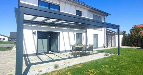 Hausansicht von Süden - Neuwertiges Einfamilienhaus - teilmöbliert - 10 Minuten von Herzogenaurach