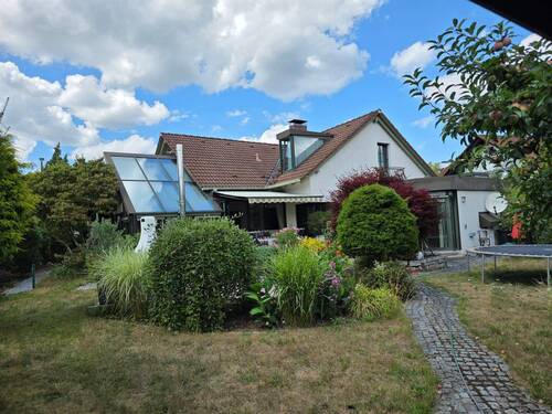 20250723_135019.jpg - 6 Zimmer Einfamilienhaus zum Kaufen in Schwanstetten