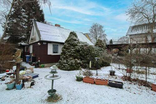 Grundstück vorne - 