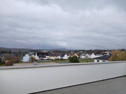 Blick von Dachterrasse - Dachgeschoßwohnung mit weitem Blick über Hadamar