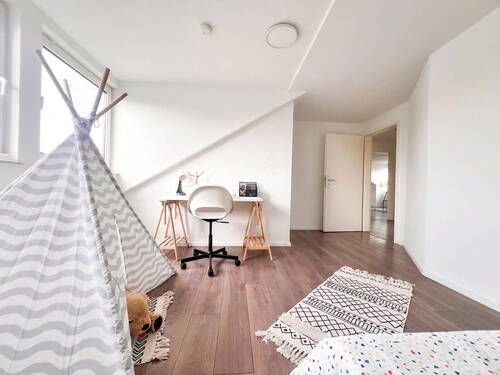 Kinder-/Arbeitszimmer 2 - 