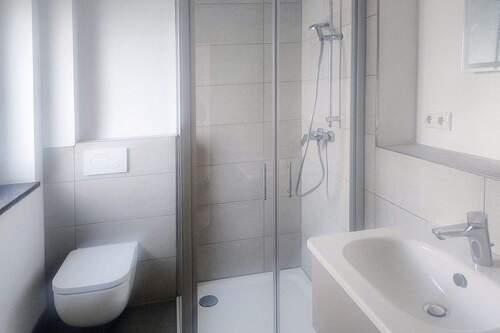 Bad - 1 Zimmer Etagenwohnung in Mamming