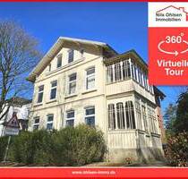 Stadtnahe Altbauwohnung mit Wintergarten - Itzehoe