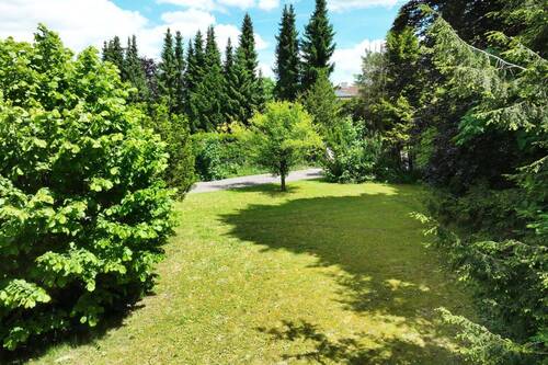 Garten - Villengrundstück in Toplage von Neukeferloh