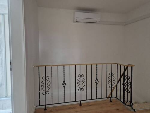 Galerie m. Klimagerät - 