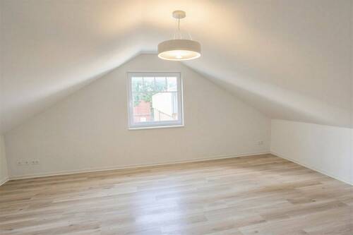 Kinderzimmer (DG) - 