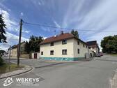 Außenansicht - Einfamilienhaus mit Hof und Nebengebäuden in ruhiger Ortslage