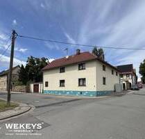 Einfamilienhaus mit Hof und Nebengebäuden in ruhiger Ortslage - Molschleben