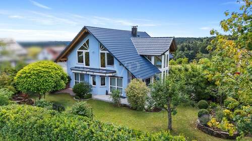 Außenbereich - 7 Zimmer Einfamilienhaus zum Kaufen in Schömberg