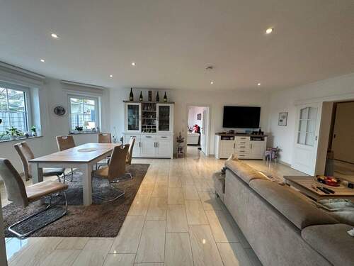 tempImage5XJYz6.jpg - 