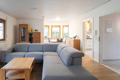 Wohnzimmer EG - 5 Zimmer Einfamilienhaus in Althengstett