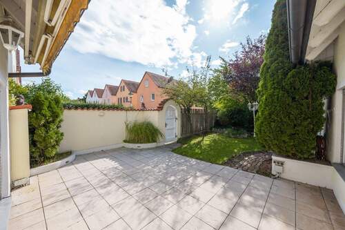 Terrasse - 5 Zimmer Einfamilienhaus zum Kaufen in Augsburg