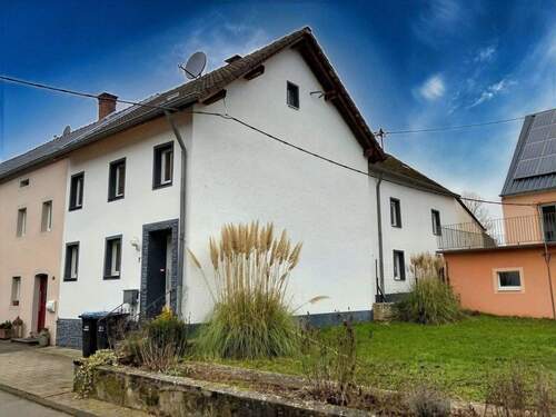 Straßenansicht - 5 Zimmer Reihenendhaus zum Kaufen in Ehlenz