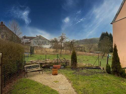 Grundstück mit Ausblick - 5 Zimmer Reihenendhaus in Ehlenz