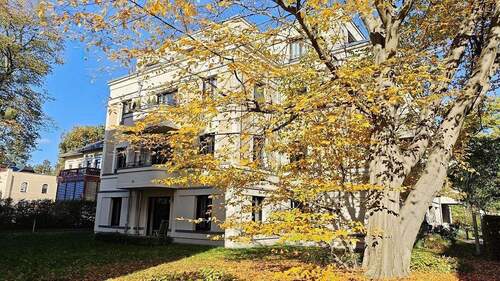 Hausansicht - 2 Zimmer Etagenwohnung zum Kaufen in Dresden