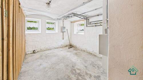 Kellerbereich - Mehrfamilienhaus, Wohnhaus mit 264,00 m² in Leutenberg zum Kaufen