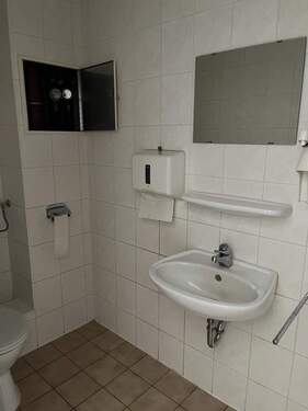WC mit Dusche - 
