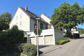 Ansicht - Gemütliche 2-Zimmer-Wohnung mit Terrasse, Hobbyraum & Blick ins Grüne