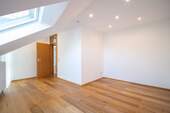 Schlafzimmer 1 OG - 
