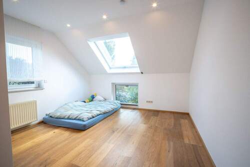 Schlafzimmer 4 OG - 