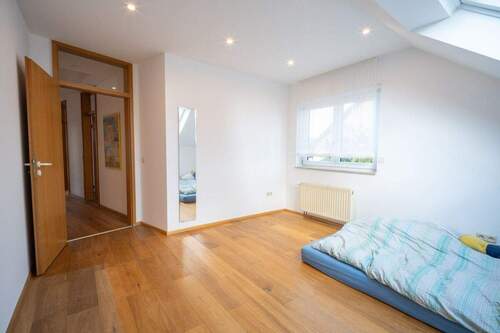 Schlafzimmer 4 OG - 