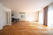 Wohn- und Essbereich EG - 
