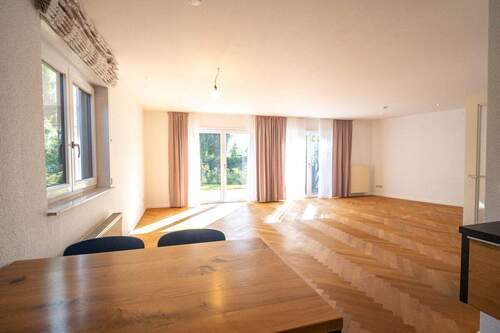 Wohn- und Essbereich EG - 