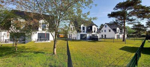 Außenansicht - +++Meerluft schnuppern+++Ruhig gelegene Ferienwohnung in Form einer Haushälfte in Fuhlendorf, an der Ostsee zu verkaufen!