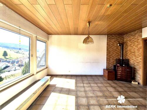 Wohnzimmer EG mit Panorama-Fenster - 