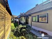 Seitenansicht/Eingang - Einfamilienhaus mit 211,60 m&sup2; in Sulzbach am Main / Soden zum Kaufen