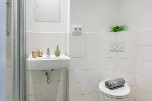 Bad Vergleichswohnung - 2 Zimmer Etagenwohnung zur Miete in Chemnitz