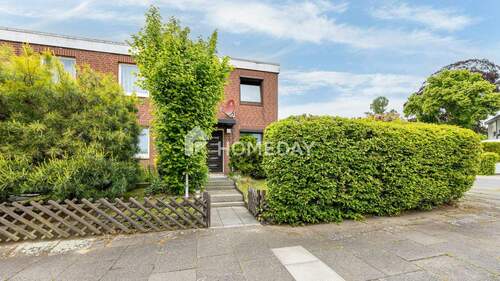 Außenansicht 1 - Drei Zimmer, Garten, Ruhe - und ein Fenster wie ein Bildrahmen