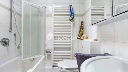 1. OG Badezimmer 2 - 