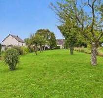 ZWEIFAMILIENHAUS MIT GARAGEN UND GARTEN BEI ORSCHOLZ - Mettlach / Weiten