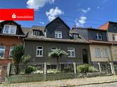 Hausansicht - Einfamilienhaus mit viel Ausbaupotenzial und großem Garten