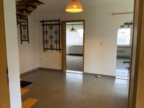 Großzügige Diele - 