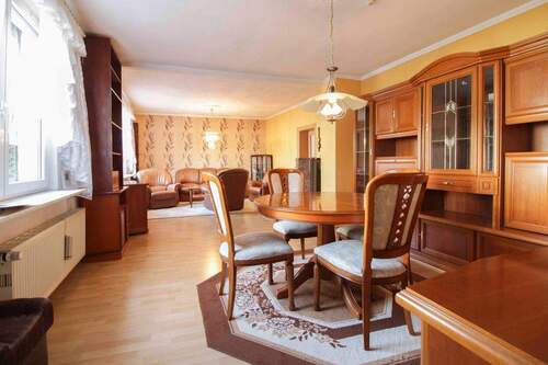 Wohnzimmer mit Essbereich EG - 4 Zimmer Reihenendhaus zum Kaufen in Friedland