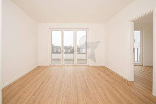 Muster Wohn-Essbereich - ++ Osterangebot ++ Barrierefreie 2-Zimmer-Wohnung mit Einbauküche und Südbalkon am Pelzmühlenteich