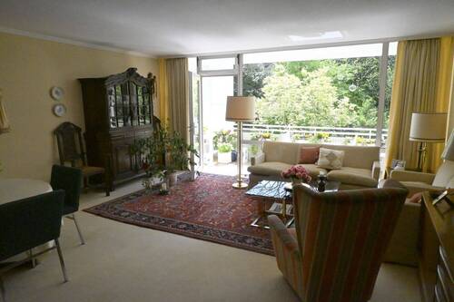 Wohnzimmer - 3 Zimmer Etagenwohnung zum Kaufen in Essen / Stadtwald