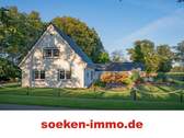 1. Hauptbild - Einfamilienhaus mit Nebengebäuden in traumhaft schöner Alleinlage! **MA2503**