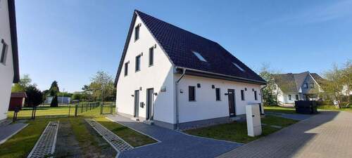 Außenansicht - 4 Zimmer Doppelhaushälfte zum Kaufen in Fuhlendorf