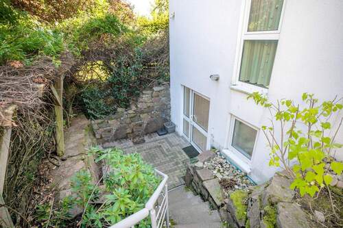 Zugang zur Einliegerwohnung - 