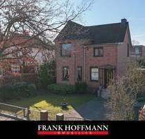 Charmanter Altbau mit großzügigem Grundstück in Hamburg-Schnelsen