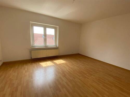 Zimmer 1 - Etagenwohnung mit 97,00 m² in Merseburg zur Miete