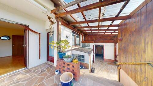 Terrasse Richtung Garage - 