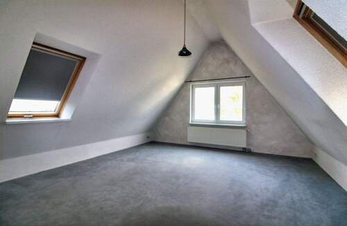 Zimmer 2 Dachgeschoss 1 - 
